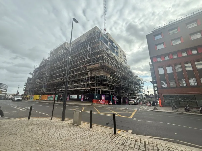 Cecil Avenue Wembley Cuplok scaffold