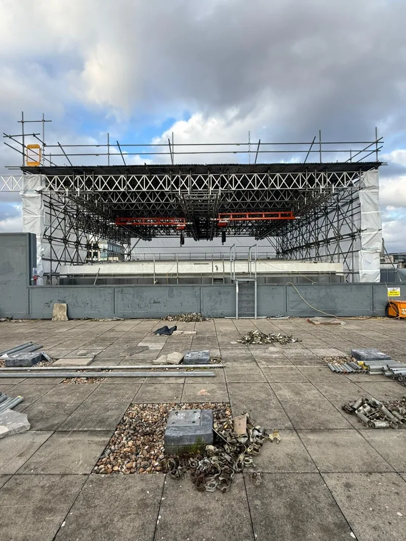 Collendale Road temporary roof scaffold