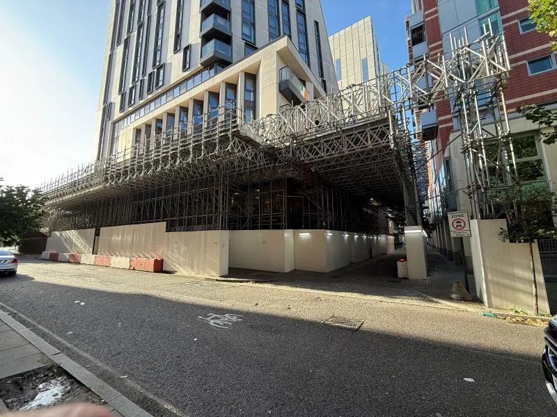 Vauxhall protection gantry scaffold